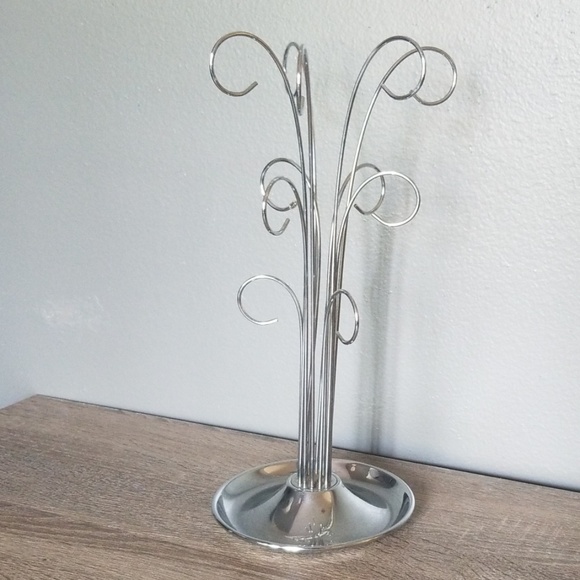 Umbra Jewelry - CLOSEOUT SALE. DELETING TODAY Jewelry organizer